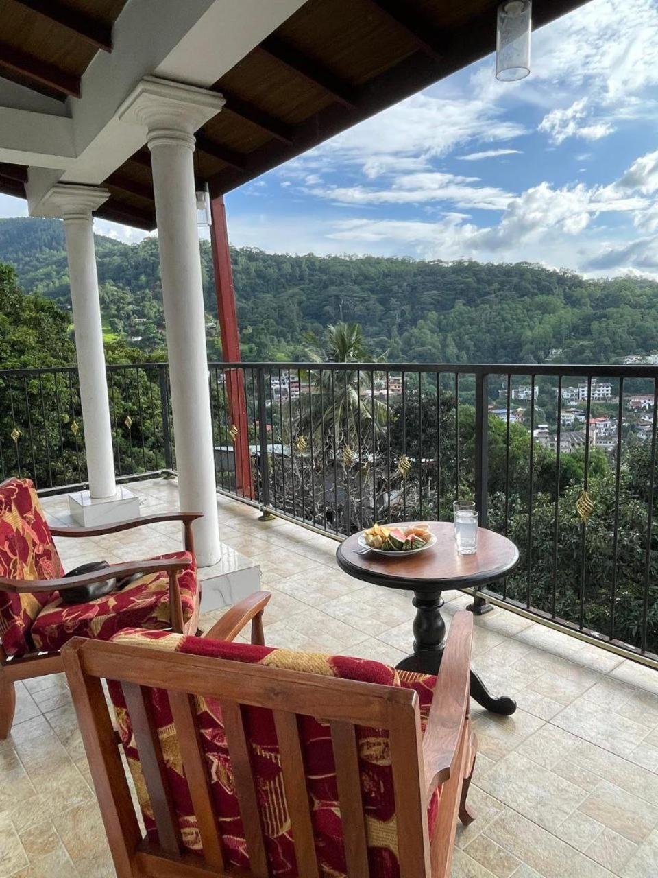 Kandyan View Homestay -Foreign エクステリア 写真